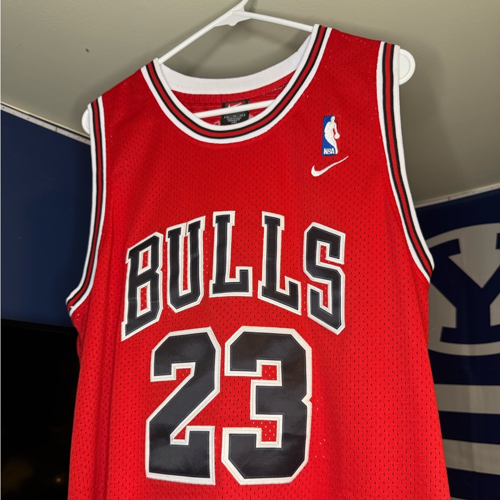 Nike MICHEAL JORDAN 23 - Bulls Red Jersey - Retro Style